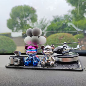 Cute Gold-Plated Bear Auto Perfume Automobile Aromatherapy Car Deodorizer Long-Lasting and Light Fragrance Solar Aircraft Decoration