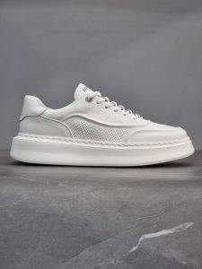 Leather Mens Shoes Breathable Slip-On Thick Bottom Casual Sneakers Full Cowhide Youth Hole Punching Flat Footboard Shoes