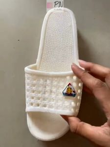 Dép nữ tổ ong thailand chất liệu PVC nhựa dẻo siêu nhẹ êm chân chống thấm nước