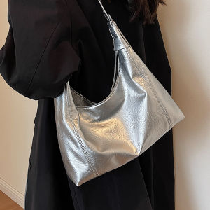 Large Capacity Casual Womens Crossbody Bag Simple Fashion Trend Soft PU Leather Chain Shoulder Tote Bag for Commuting