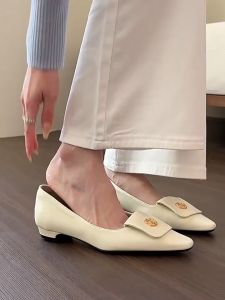 Women Pointed toe soft leather Pumps 3cm low heeled shoes