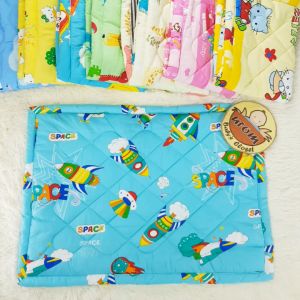 Nệm cho bé sơ sinh và trẻ nhỏ 62x82cm tấm lót nôi chần gòn Cotton Thắng Lợi họa tiết họa hình đáng yêu_Urombaby