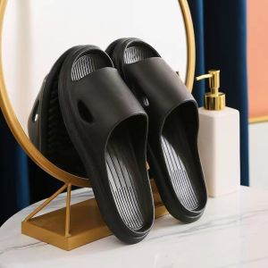 Hole Shoes Men Summer Non-Slip Deodorizing Filter For Home Abrasion Resistant Outwear All-Matching Slippers Couple Thick Sole Beach Slippers
