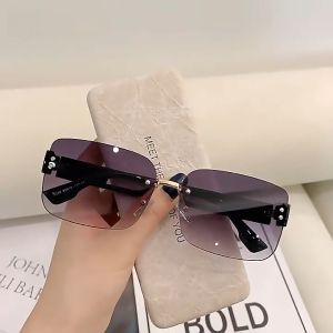 Châu Âu và mỹ không khung Kính râm vuông cá tính Hollow đền dù để che nắng phụ nữ