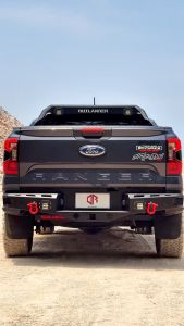 กันชนท้ายการ์ด (Guard Rear Bumper) กันชนท้ายออฟโรด OUTLANDER สำหรับรถกระบะทุกรุ่น กันชนเหล็กมาพร้อมกับไฟLED และ ห่วงแดงโอเมก้า