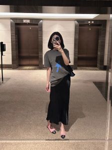 กระโปรงทรงหางปลาผ้าซาตินอะซิเตท กระโปรงยาวปานกลาง กระโปรงทรงเอเอวสูง ทรงหลวม สไตล์เกาหลี ฤดูร้อน 2023