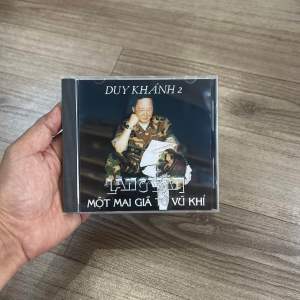 Đĩa CD Duy Khánh - Một mai giã từ vũ khí