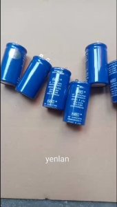 2 cái: Tụ điện NSC loại tròn dùng cho quạt điện và các mô tơ cỡ nhỏ.