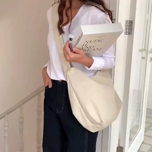 C&K ⚡ สินค้าพร้อมส่ง กระเป๋าสะพาย ข้างผู้หญิง วัสดุ ถุงผ้า ฆ่างแนว แฟชั่น