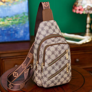 Womens Chest Bag 2024 New Korean Style Fashionable Versatile Crossbody Bag Large Capacity Wear Resistant Chest Bag