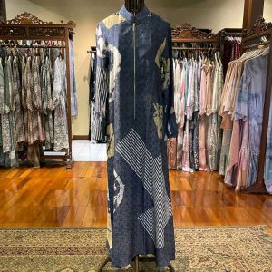 Rhena Dress Viscos by Dian Pelangi LIMITED EDITION Busana Muslim Maxi Gamis Abaya Kaftan Gaun Outfit Busui Pesta Pernikahan Kondangan Lebaran Formal Wanita Hijaber Cantik Anggun Modis Modern Simple Elegan Mewah Model Korea Terbaru Motif Batik Kekinian
