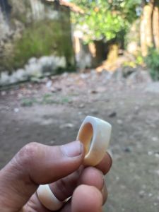 Cincin gg ori motif kotak