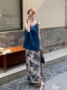 VKSOD | Blue Sleeveless Vest And Floral Skirt Two-Piece Set For Women V-Neck Summer Outfit Vintage Age-Defying Fashion Ensemble