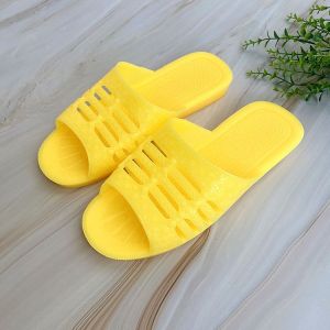 Dép Đế Dày Chống Trượt Mùa Hè Cho Bố Đi Ngoài Trời Thoải Mái Dép Xăng Đan Đế Xuồng Màu Vàng Đế Cao Su Thoáng Khí Thường Ngày