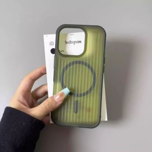 High-End Pine Needle Green Corrugated Magnetic Apple 16Promax iPhone 15/14pro Independent Metal Key 13/12 Skin-like Anti-slip Fingerprint Resistant Yellow Proof Autumn Winter New Model Phone Case