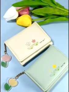 Ins Small Wallet Tulip Short Wallet Female Niche Design Tri-fold Wallet Thin Section Simple Wallet
