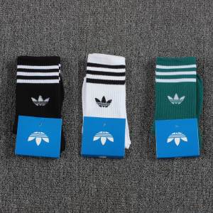Breathable Anti-odor Mid-calf Sports Socks