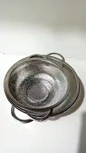 STAINLESS STEEL COLANDER STRAINER/SIEVE FRUIT FOOD BASKET/FOOD DRAIN BASKET W/ HANDLE & STAND (TONY)