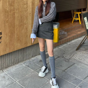 กระโปรงสั้นทรงเอเอวสูงสีเทา ผ้าขนสัตว์ กระโปรงสั้นผู้หญิงไซส์ใหญ่ ฤดูใบไม้ผลิและฤดูใบไม้ร่วง กระโปรงสั้นคลุมสะโพกยืดหยุ่นเซ็กซี่