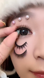 【ไม่ต้องใช้กาว ใช้ซ้ำได้】ขนตาปลอม3มิติ 5คู่ แบบมืออาชีพ มีกาวในตัว ไม่ต้องใช้กาว ขนตาปลอมธรรมชาติ ขนตาปลอม5มิติ แบบมืออาชีพ มีกาวในตัว ขนตาปลอมธรรมชาติ 3D มีกาวในตัวไม่ต้องใช้กาว