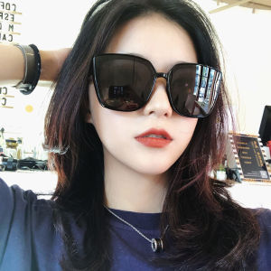 Ladies Retro Cat Eye Square Fashion Glasses Oversized Round Frame Suitable for Street Style and Daily Wear