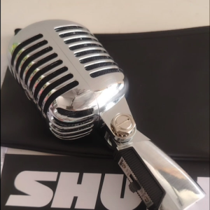 ไมค์โครโฟนวินเทจ พร้อมสายไมค์ ไมค์สไตล์วินเทจ ไมค์สาย ไมค์ร้องเพลง ไดนามิก