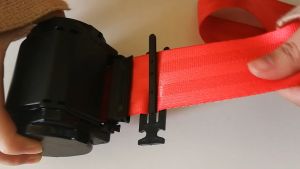 3 Point Auto Car Safety Seat Belt Each Only in an emergency locking seat belt bound passenger movement to protect the safety of passengers