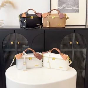 [BISA COD] 8041 Vio Tas Tirsoo Free Paper bag + Tag Label Tas Selempang Wanita high quality 011