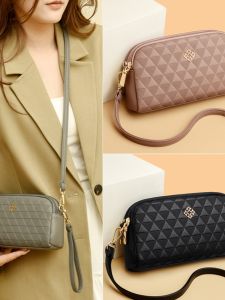 กระเป๋าถือหนังนิ่มสำหรับคุณแม่วัยกลางคน กระเป๋าถือแบบสะพายข้างแบบยูนิเซ็กซ์ กระเป๋าใส่โทรศัพท์มือถือแบบอเนกประสงค์ กระเป๋าสะพายข้างหนัง PU ขนาดเล็ก กระเป๋าสตางค์สำหรับผู้หญิง