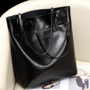 กระเป๋าผู้หญิงหนังวัวแท้ กระเป๋าถือทรงเทรนด์ กระเป๋าสะพายไหล่ข้างเดียวขนาดใหญ่ กระเป๋าถือแบบ Tote ทรงกลม กระเป๋าสะพายข้างแบบย้อนยุค