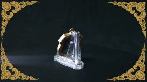 ชุดขายพระ อะคริลิค ทรงสามเหลี่ยม ฐานวางพระ วางเหรียญที่ระลึก (ทรงประกาศ)