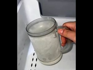 Cốc Uống Nước 2 Lớp Tích Hợp Làm Đá Giữ Lạnh