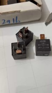 Rơ le 4 chân 5 chân trong vuông Max-100A. Điện 12v và 24v