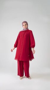 MANDJHA Devine Red Set - Setelan Blouse dan Celana Merah Premium - mandjha by IVAN GUNAWAN