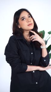 Kemeja Linen Wanita Oversize Atasan Linen Wanita Polos Terbaru