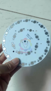 Mạch LED tròn 9 chip 78mm đế mạch 9 led nối tiếp sử dụng led luxeon mạch chuẩn dày tối ưu hóa điện năng và công suất