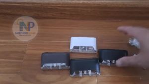 ไฟโซล่าเซลล์ Solar light ติดบันไดหน้าบ้าน รั้วบ้าน ไฟเหลือง เพิ่มความสวยงาม