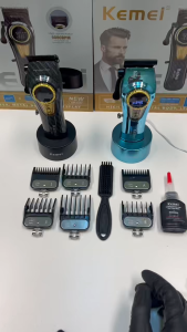 KEMEI KM-2242แบตเตอเลี่ยนตัดผมไร้สาย แบตตาเลี่ยนแกะลาย แบตเตอร์เลี่ยนไฟฟ้า อุปกรณ์ตัดผม ของแท้100%