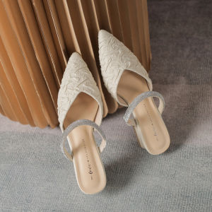 Elegant Diamond Embellished Womens Sandals Fairy Tale Pointed Toe Low Cut Fashionable Slip-On Shoes for Daily Wear