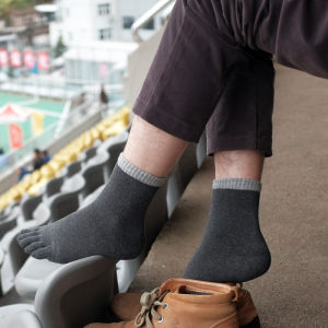 Thickened Cotton Five-Finger Mens Socks Winter Warm Towel Pure Cotton Mid-Calf High Waist Separate Toe Socks Home Comfortable