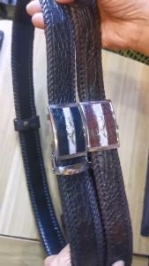 เข็มขัดหนังจระเข้สีนํ้าตาลเม็ดมะขาม หนังแท้ ของแท้ ใช้นาน ใช้ทน เป็น 10 ปี