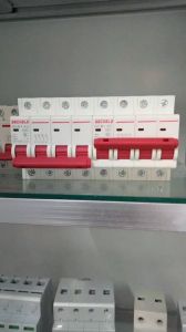 Cầu dao đảo chiều dạng aptomat 3 pha 63A 380V GECHELE LW