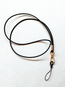 ใหม่หรูหรา หนัง Lanyard กระเป๋าสะพายข้างโทรศัพท์คอรอบหัวเข็มขัดเดี่ยวสไตล์ หนัง เชือกสําหรับโทรศัพท์มือถืออุปกรณ์เสริมแฟชั่น