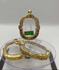 T18 ตลับพระ กรอบพระไมครอนทองสูตรฝังพลอย เหรียญไข่ หลวงพ่อสูง ขนาดที่ใส่สวย 2.8*3.8 ซม. รวมถึงช่องที่ใกล้เคียง