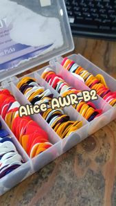 6Pcs Alice AWR-B2 Solid Color Celluloid Pick Gitar