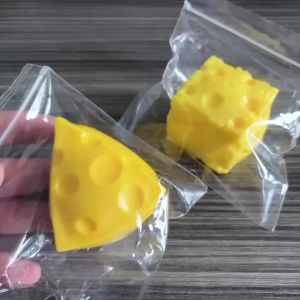 Đồ Chơi Giảm Stress Hình Khối Phô Mai Nhỏ Mềm Dẻo Giòn Tan Không Nảy Lại Làm Quà Tặng Sinh Nhật Người Lớn