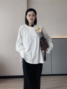 plus Size Simple Long Sleeve round Neck Split Base Shirt Fashionable Versatile Autumn New Design Big Womens Clothing