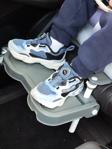 ที่พักเท้าเด็ก ที่่วางขาเด็ก ที่พักเท้าสำหรับคาร์ซีท ใช้กับเด็กถึงอายุ 9 ขวบ  ที่่วางขาเด็ก