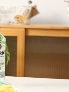 โถไวน์แก้วใส โหลจ่ายน้ำหวาน ที่ใส่เครื่องดื่ม