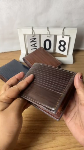 Korean casual mens wallet two-fold short wallet mens shiny PU leather wallet